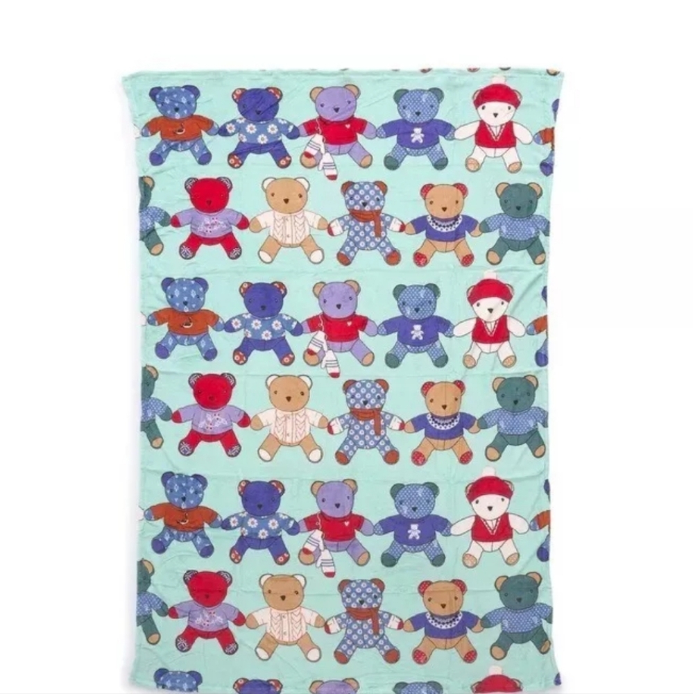 Vera Bradley Essential Throw Blanket Toasty Teddies Fleece 80" x 50" Bears NWT - Picture 3 of 3